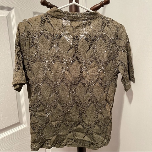 Hollow short sleeve top - Picture 4 of 5